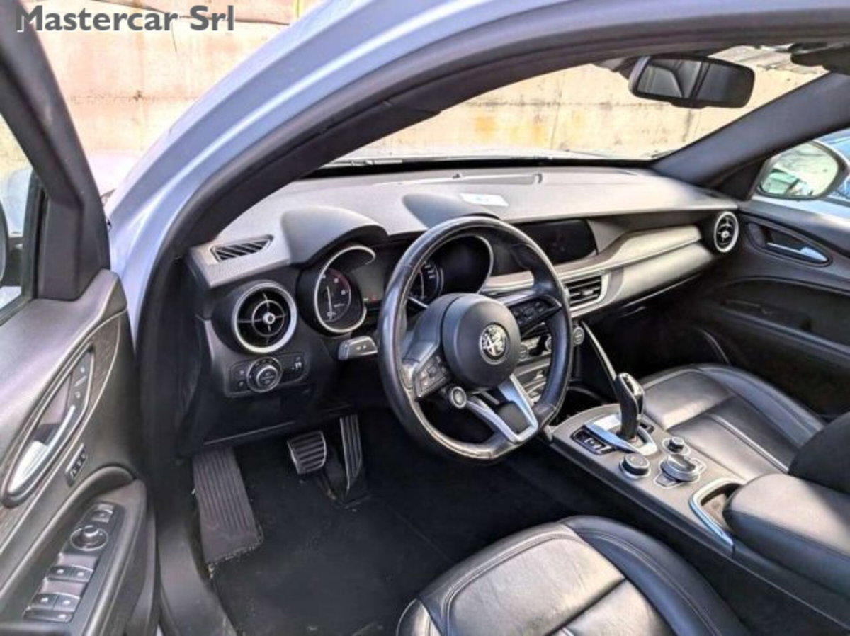 Alfa Romeo Stelvio 2.2 t Intensa Q4 210cv auto (6)