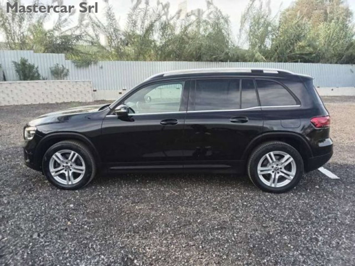 Mercedes-Benz GLB 180 d Business Extra auto 7p.ti (4)