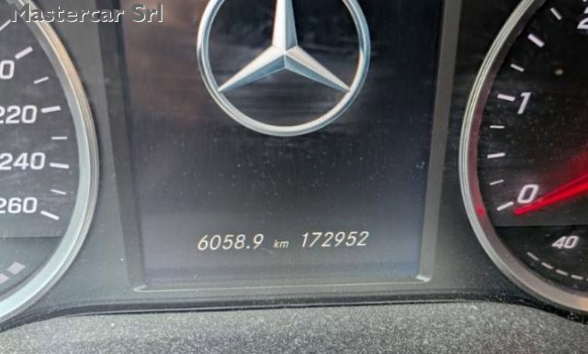 Mercedes-Benz Classe C Station Wagon 200 d Sport (11)