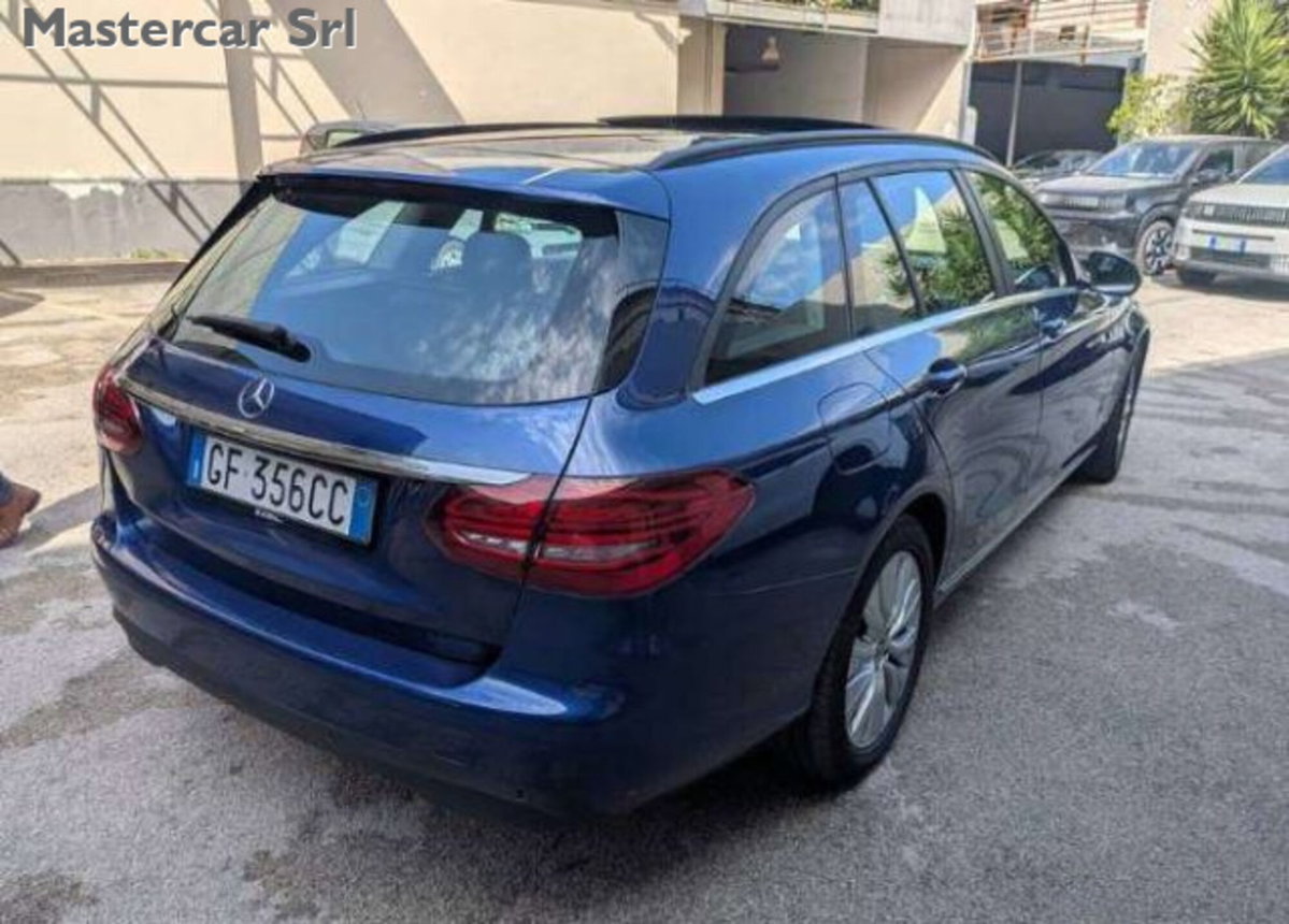 Mercedes-Benz Classe C Station Wagon 200 d Sport (5)