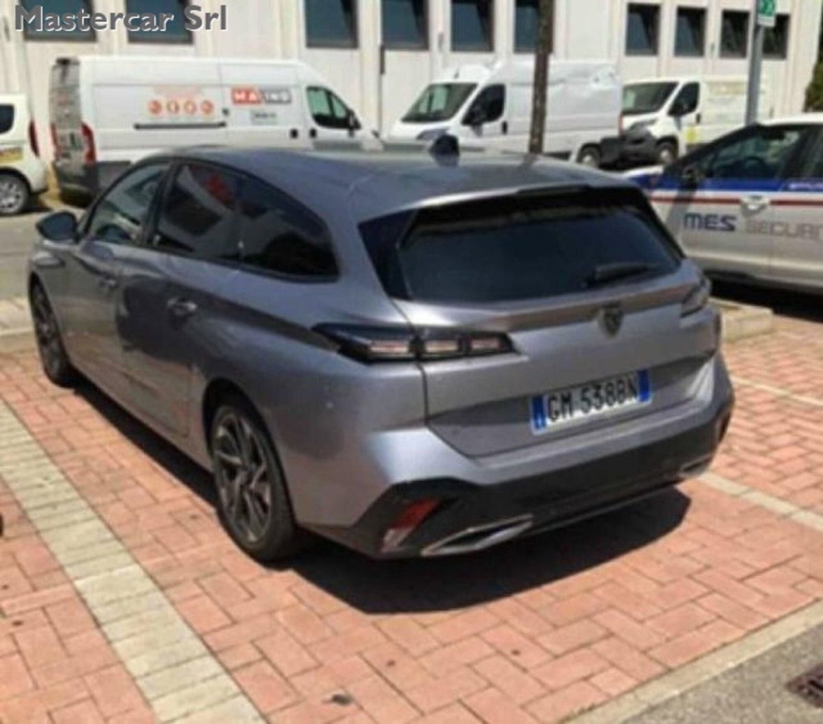 Peugeot 308 SW 1.5 bluehdi Allure s&s 130cv eat8 (4)