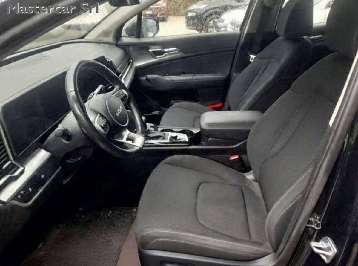 Kia Sportage 1.6 crdi mhev Business dct (6)