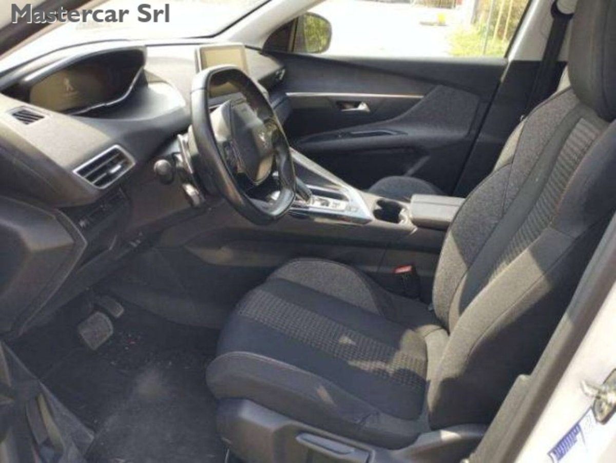 Peugeot 3008 BlueHDi 130 S&S Business (7)