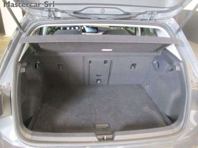 Volkswagen Golf 2.0 tdi Life 115cv (12)