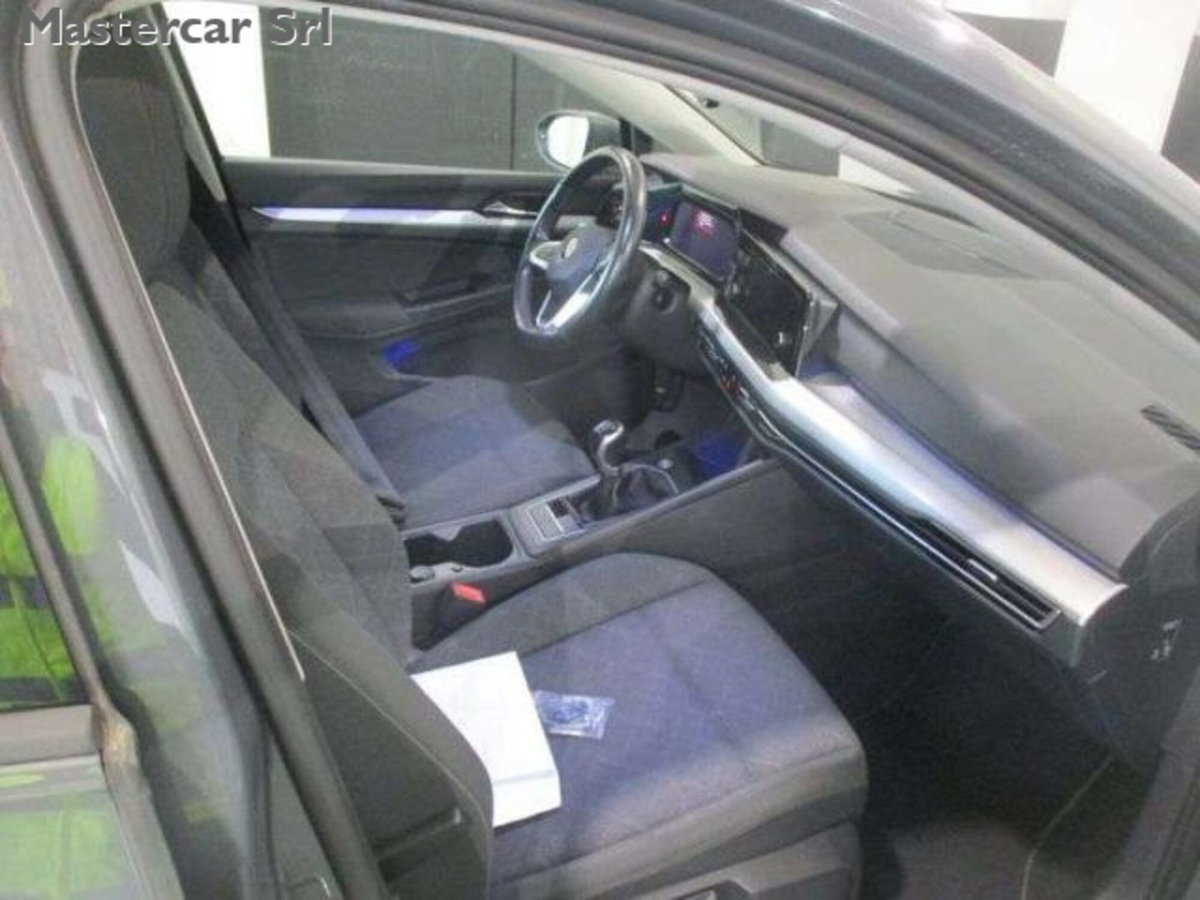 Volkswagen Golf 2.0 tdi Life 115cv (9)