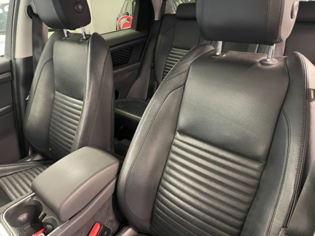 Land Rover Discovery Sport 2.0 TD4 150 CV Pure (15)