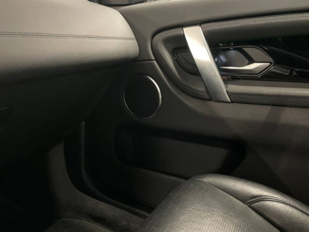 Land Rover Discovery Sport 2.0 TD4 150 CV Pure (18)