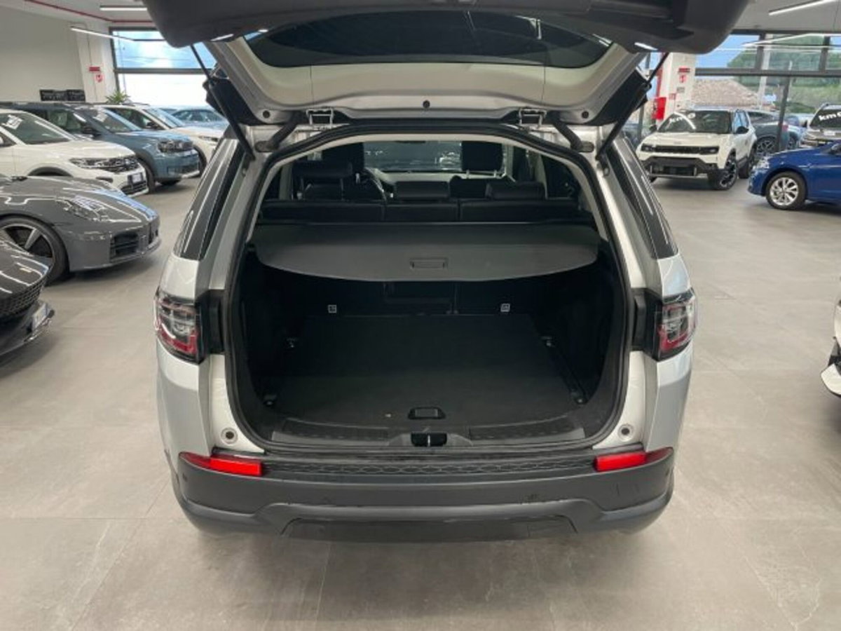 Land Rover Discovery Sport 2.0 TD4 150 CV Pure (6)