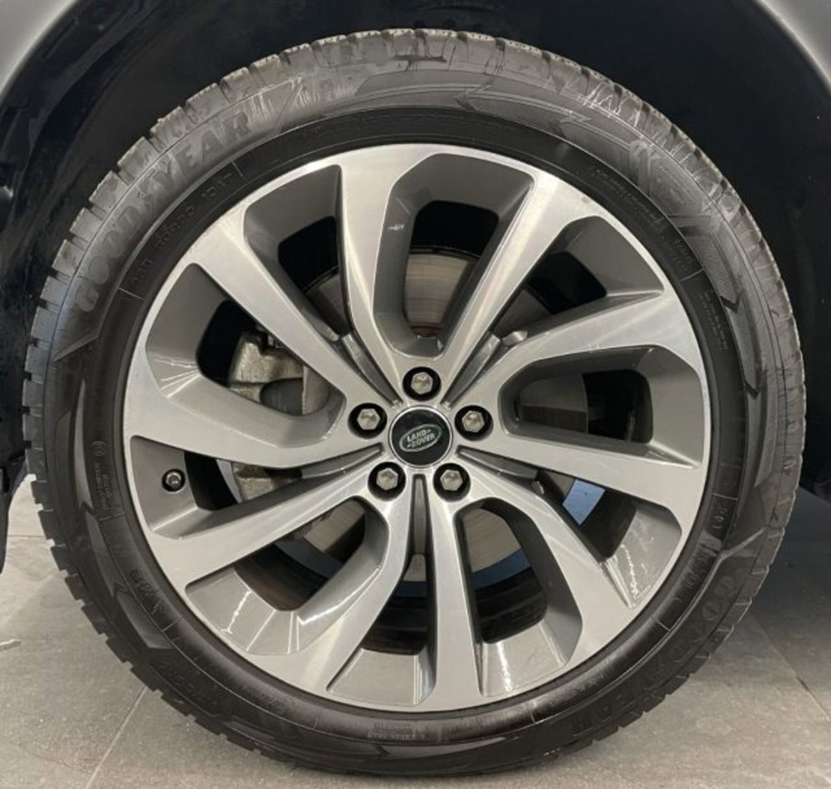 Land Rover Discovery Sport 2.0 TD4 150 CV Pure (8)