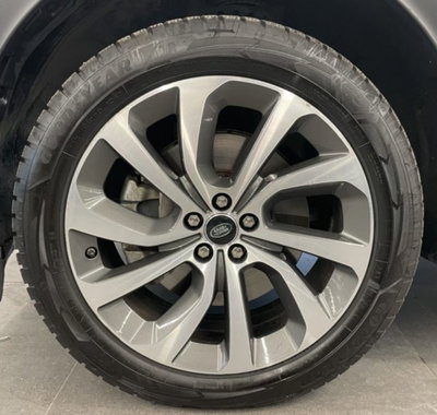 Land Rover Discovery Sport 2.0 TD4 150 CV Pure (8)