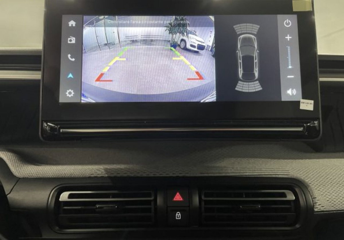 Citroen C3 1.2 turbo Max 100cv s&s (12)