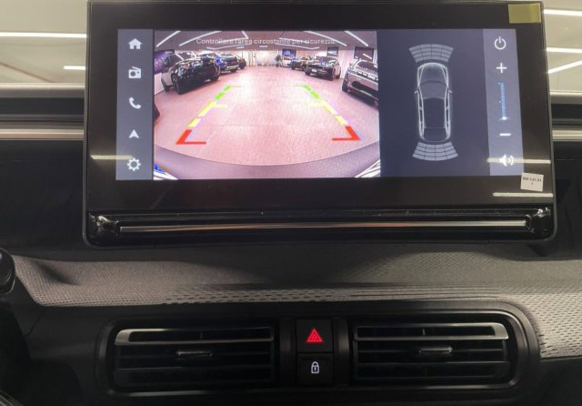 Citroen C3 1.2 turbo Max 100cv s&s (8)