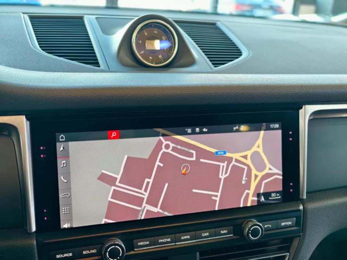 Porsche Macan 2.0 (14)