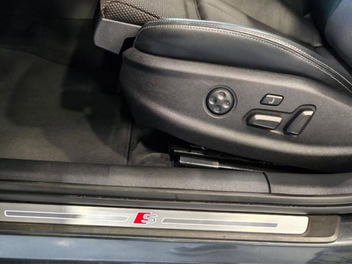 Audi A3 2.0 TDI S tronic Attraction (14)