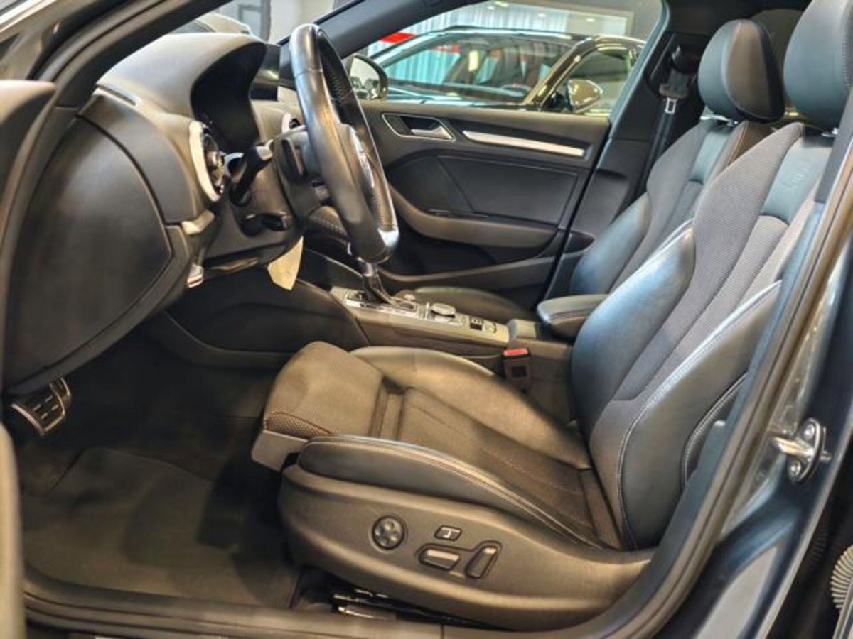Audi A3 2.0 TDI S tronic Attraction (15)
