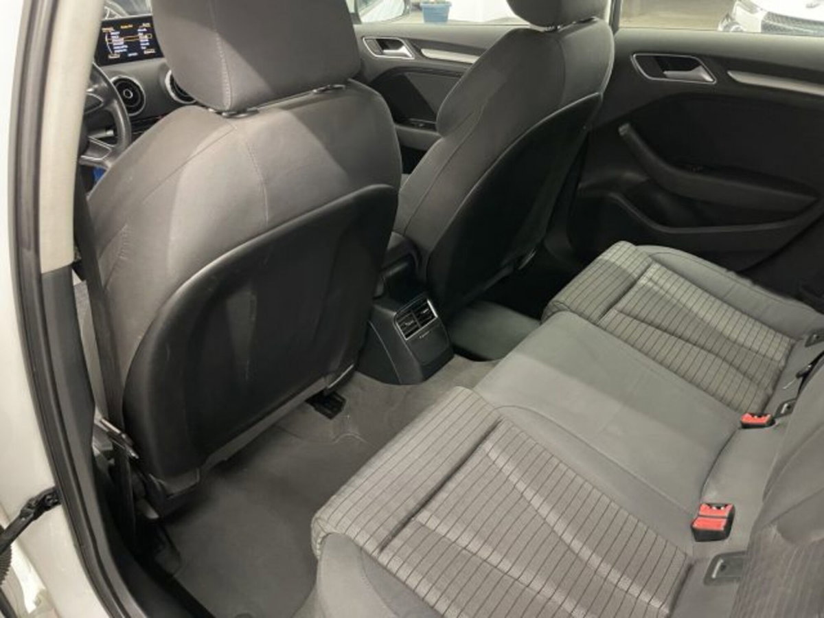 Audi A3 Sportback 1.6 TDI clean diesel Ambition (15)