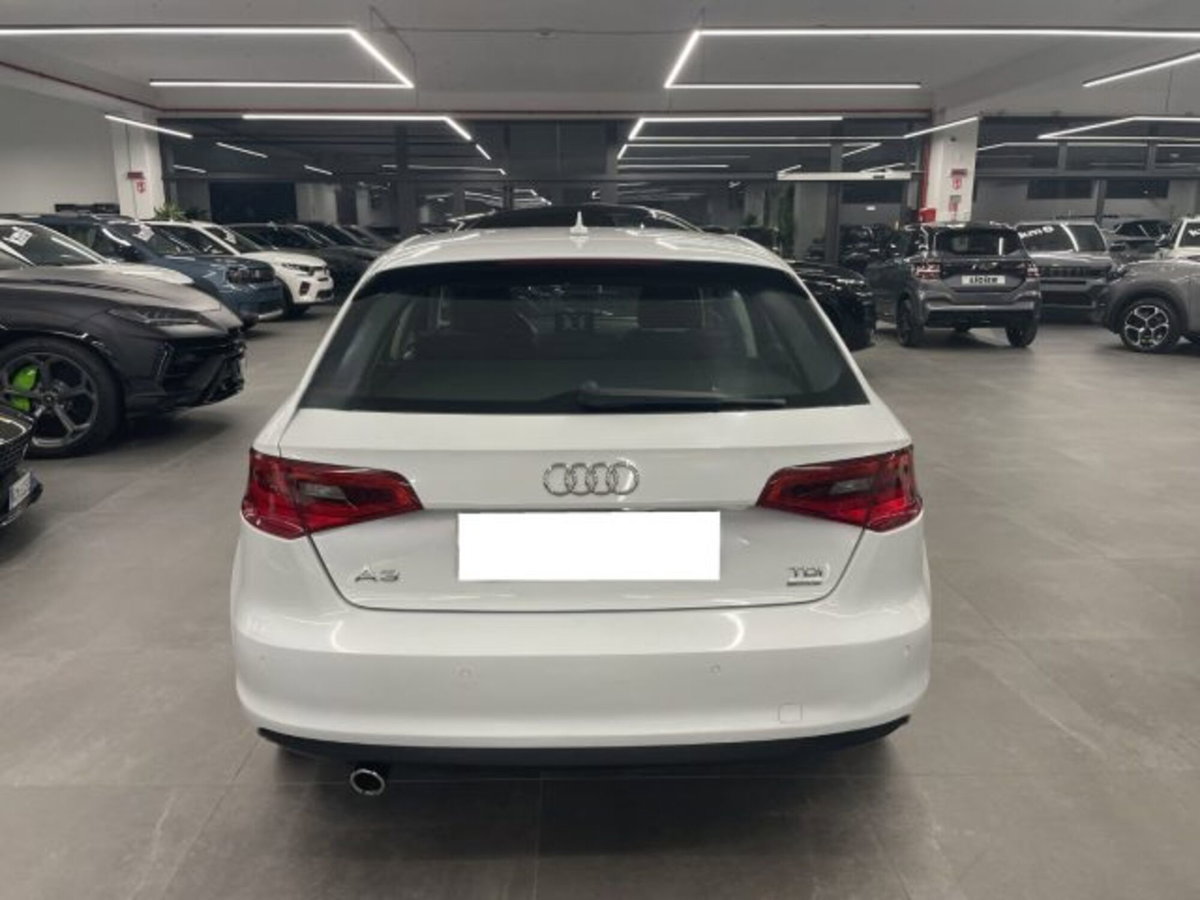 Audi A3 Sportback 1.6 TDI clean diesel Ambition (6)