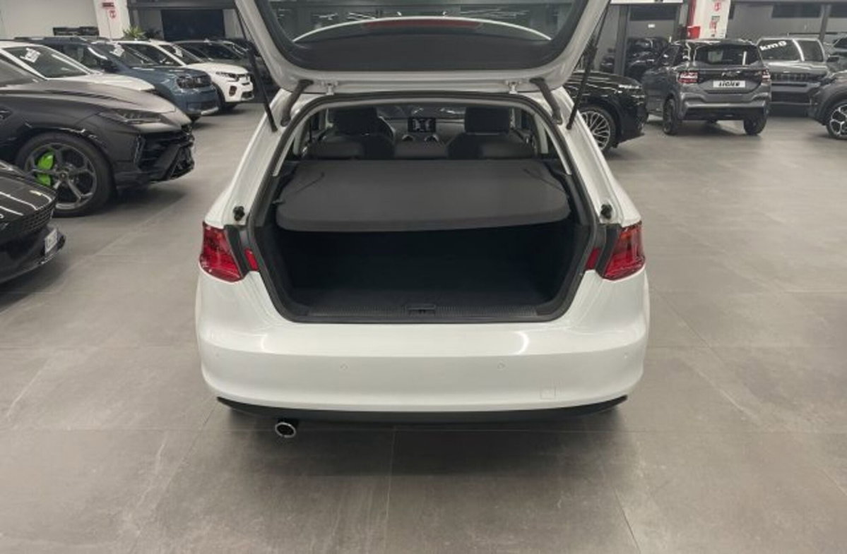 Audi A3 Sportback 1.6 TDI clean diesel Ambition (9)