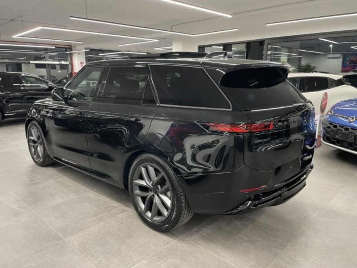 Land Rover Range Rover Sport 3.0D l6 300 CV HSE Dynamic Stealth (12)
