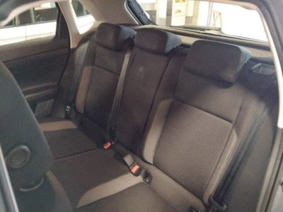 Volkswagen Polo 1.0 EVO (8)