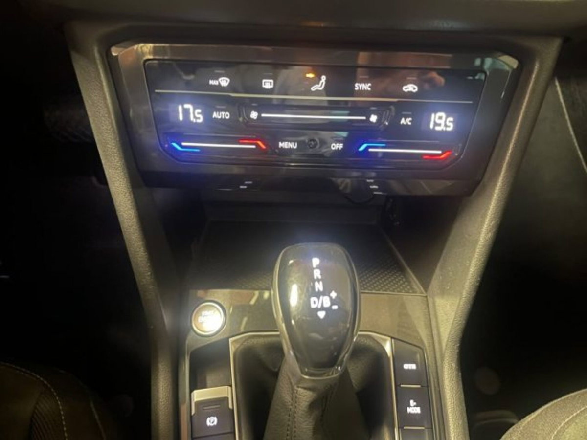 Volkswagen Tiguan 1.4 TSI eHYBRID DSG Elegance (17)