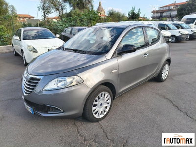 Lancia Ypsilon 1.2 69 CV 5 porte Silver usata