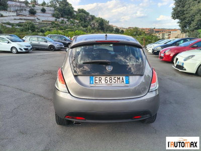 Lancia Ypsilon 1.2 69 CV 5 porte Silver (6)