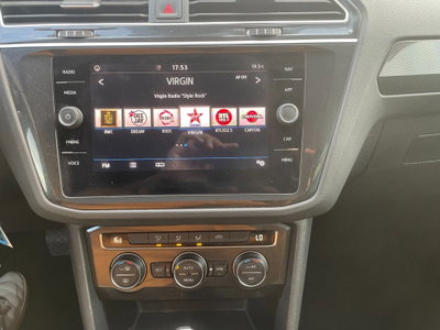 Volkswagen Tiguan 2.0 TDI SCR DSG Business BlueMotion Technology (17)