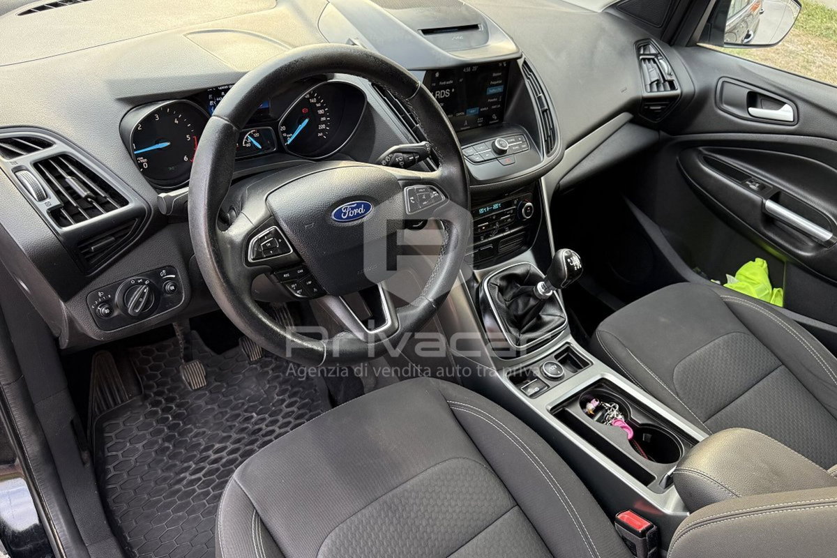 Ford Kuga 1.5 TDCI 120 CV S&S 2WD Business (10)