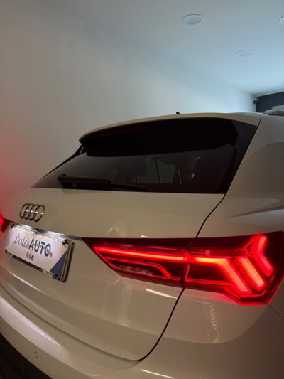 Audi Q3 35 TDI quattro S tronic Business (9)