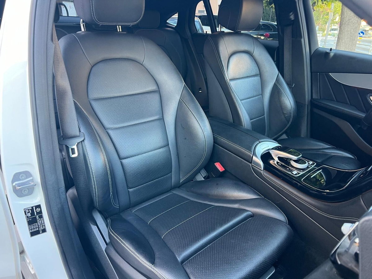 Mercedes-Benz GLC Coupé 250 d 4Matic Coupé Premium (19)