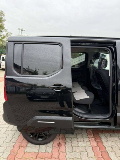 Citroen Berlingo 1.5 bluehdi M Max s&s 130cv eat8 (6)