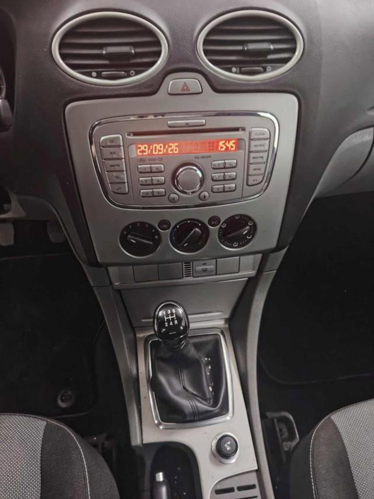 Ford Focus Station Wagon 1.6 TDCi (90CV) SW Tit. (7)