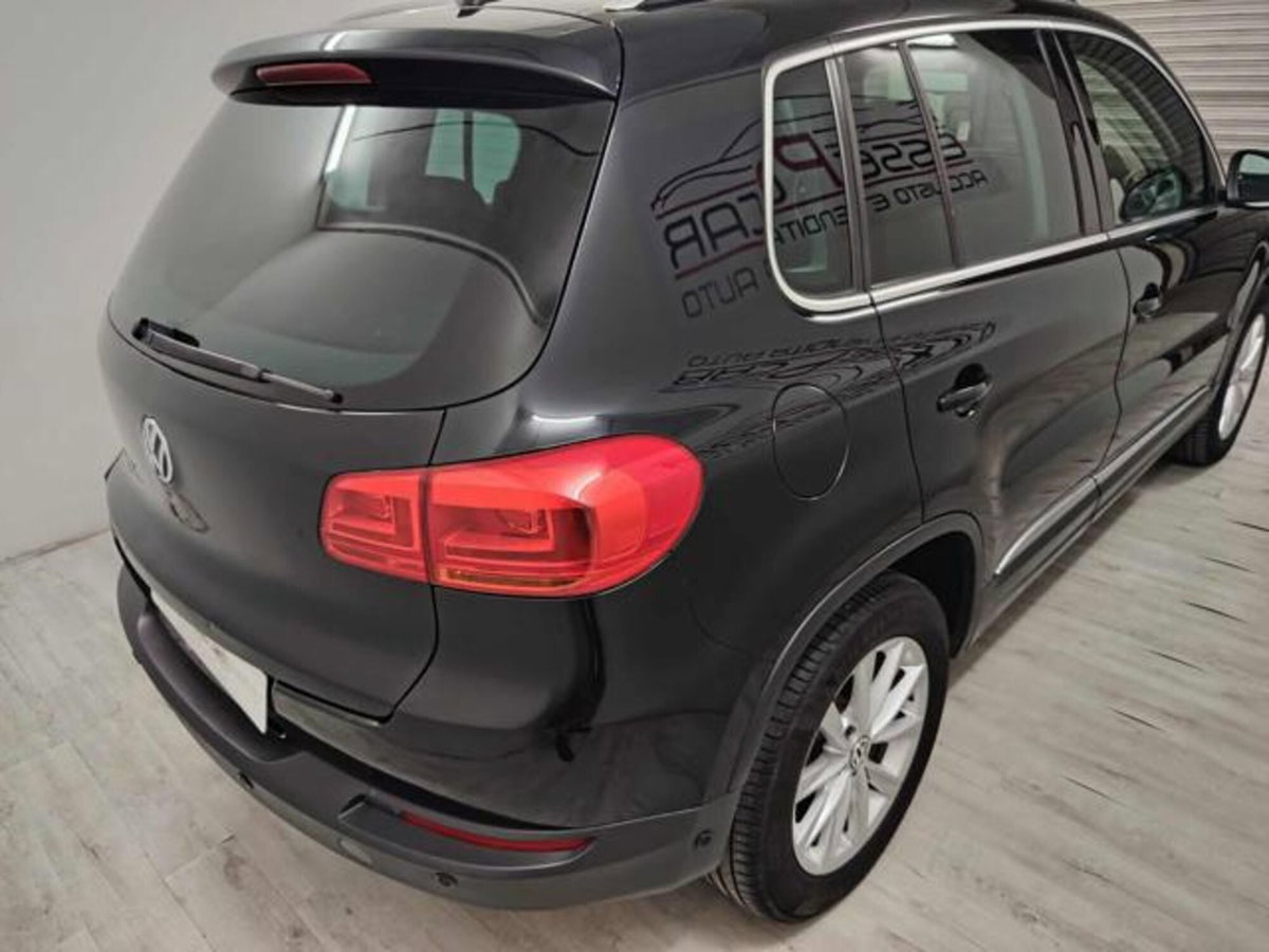 Volkswagen Tiguan 2.0 TDI 140 CV 4MOTION Sport & Style (3)