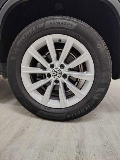 Volkswagen Tiguan 2.0 TDI 140 CV 4MOTION Sport & Style (8)