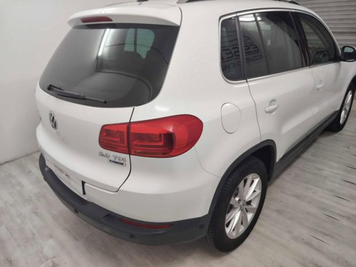Volkswagen Tiguan 2.0 TDI 140 CV Sport & Style BlueMotion Technology (3)