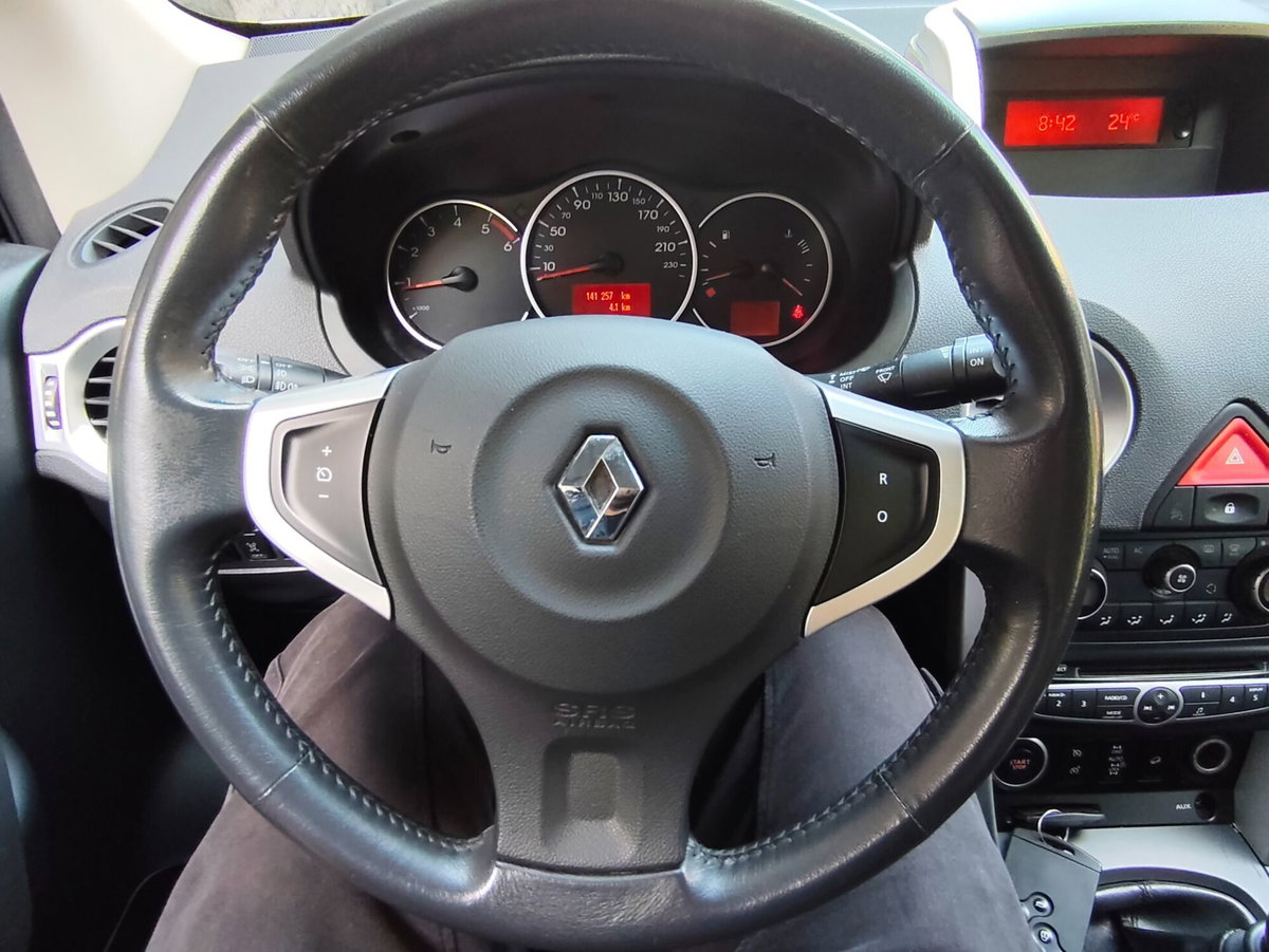 Renault Koleos 2.0 dCi 150CV 4X4 Dynamique (12)