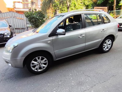 Renault Koleos 2.0 dCi 150CV 4X4 Dynamique (3)
