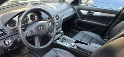 Mercedes-Benz Classe C 220 CDI Avantgarde (18)