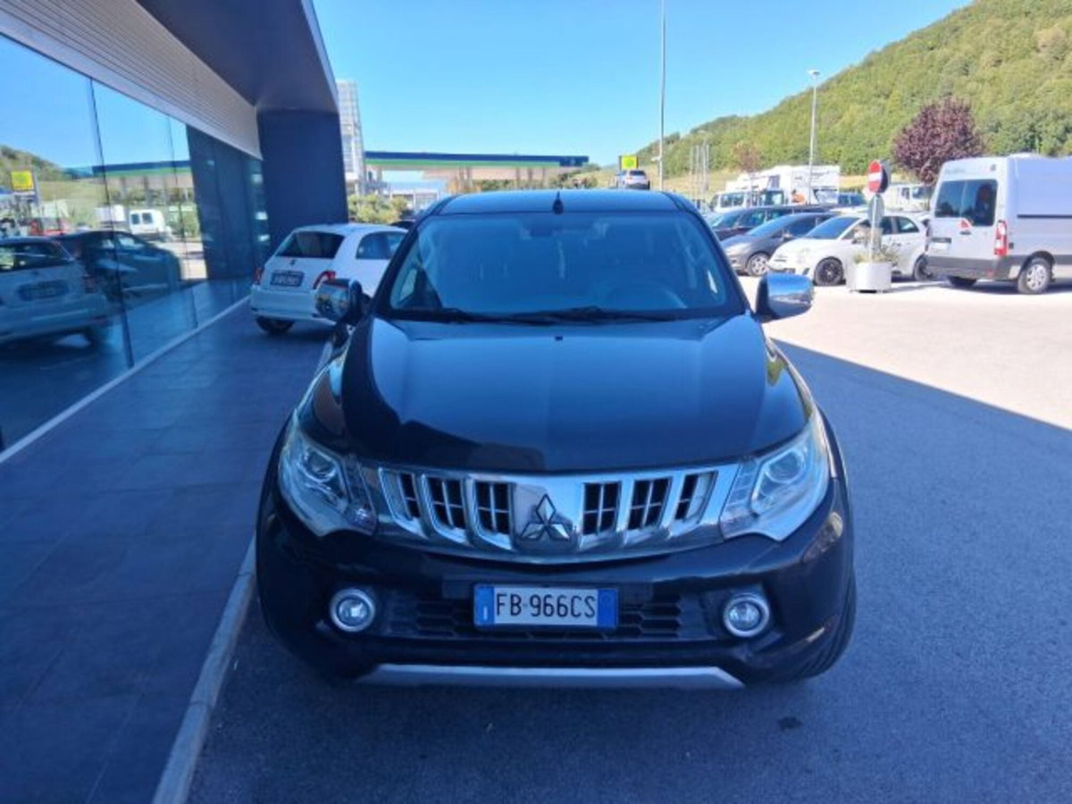 Mitsubishi L200 2.4 DI-D/181CV Double Cab Intense Hp Mivec (2)