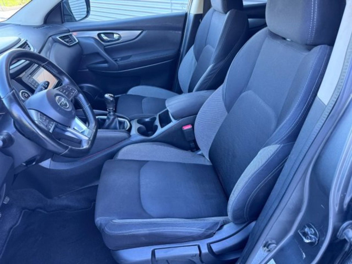 Nissan Qashqai 1.5 dCi Tekna (19)