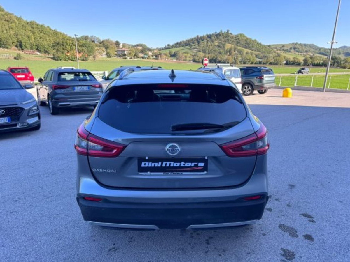 Nissan Qashqai 1.5 dCi Tekna (6)