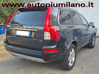 Volvo XC90 D5 AWD Geartronic Momentum (2)