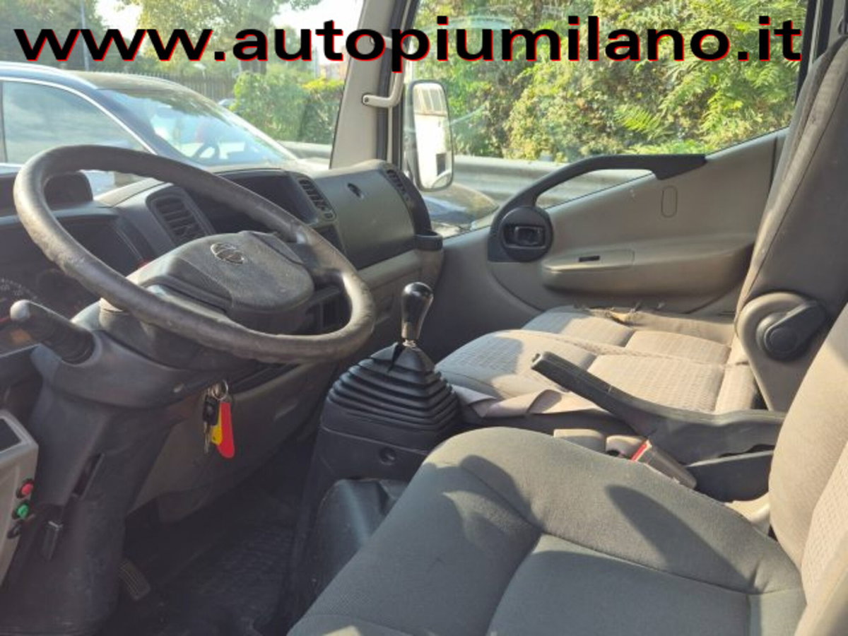 Nissan Cabstar 35.11 2.5 TDI PC-RG Cabinato Basic (5)