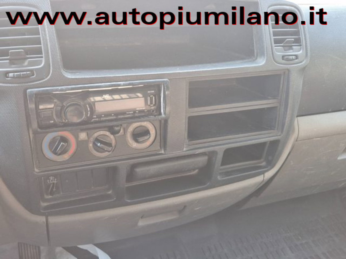 Nissan Cabstar 35.11 2.5 TDI PC-RG Cabinato Basic (9)