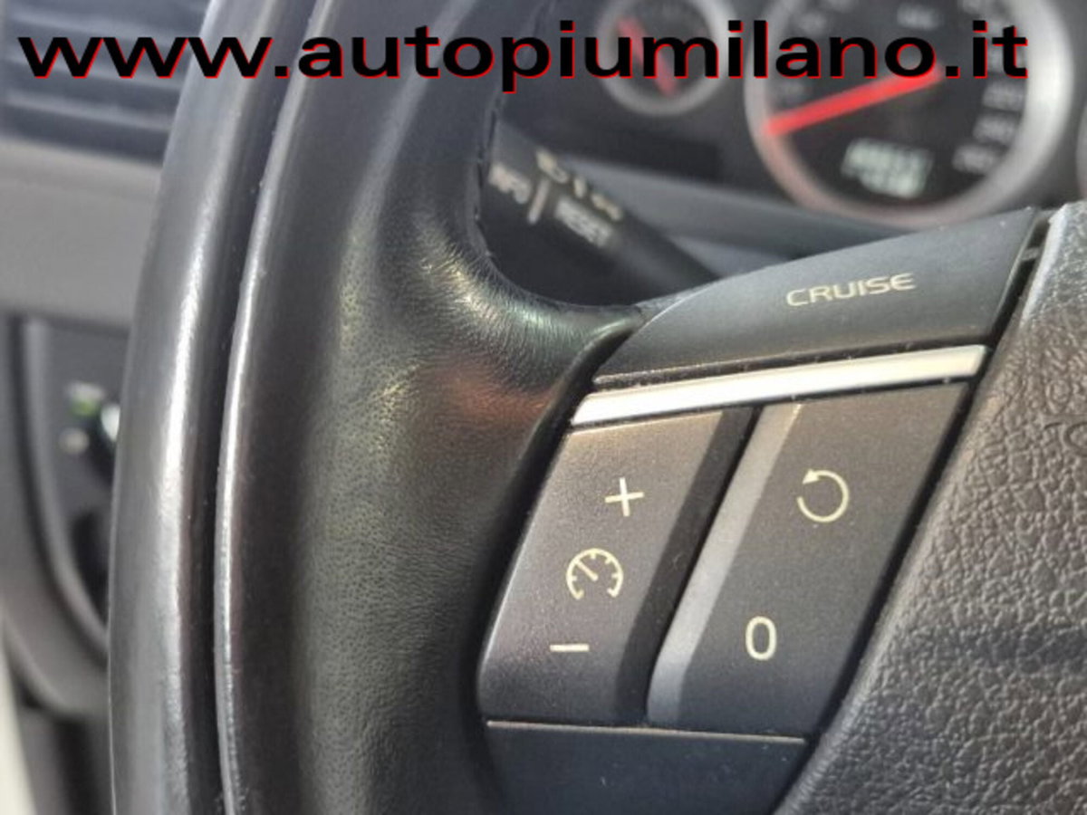 Volvo XC90 D5 AWD Geartronic Momentum (14)