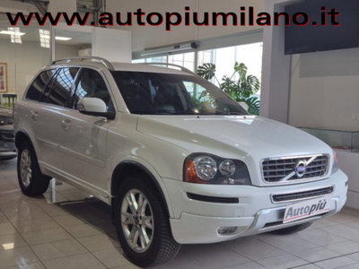 Volvo XC90 D5 AWD Geartronic Momentum (3)