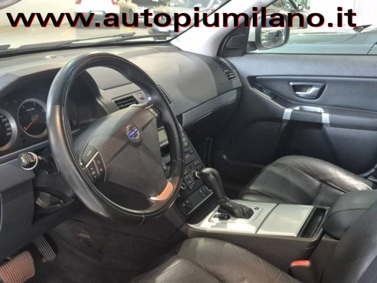 Volvo XC90 D5 AWD Geartronic Momentum (6)