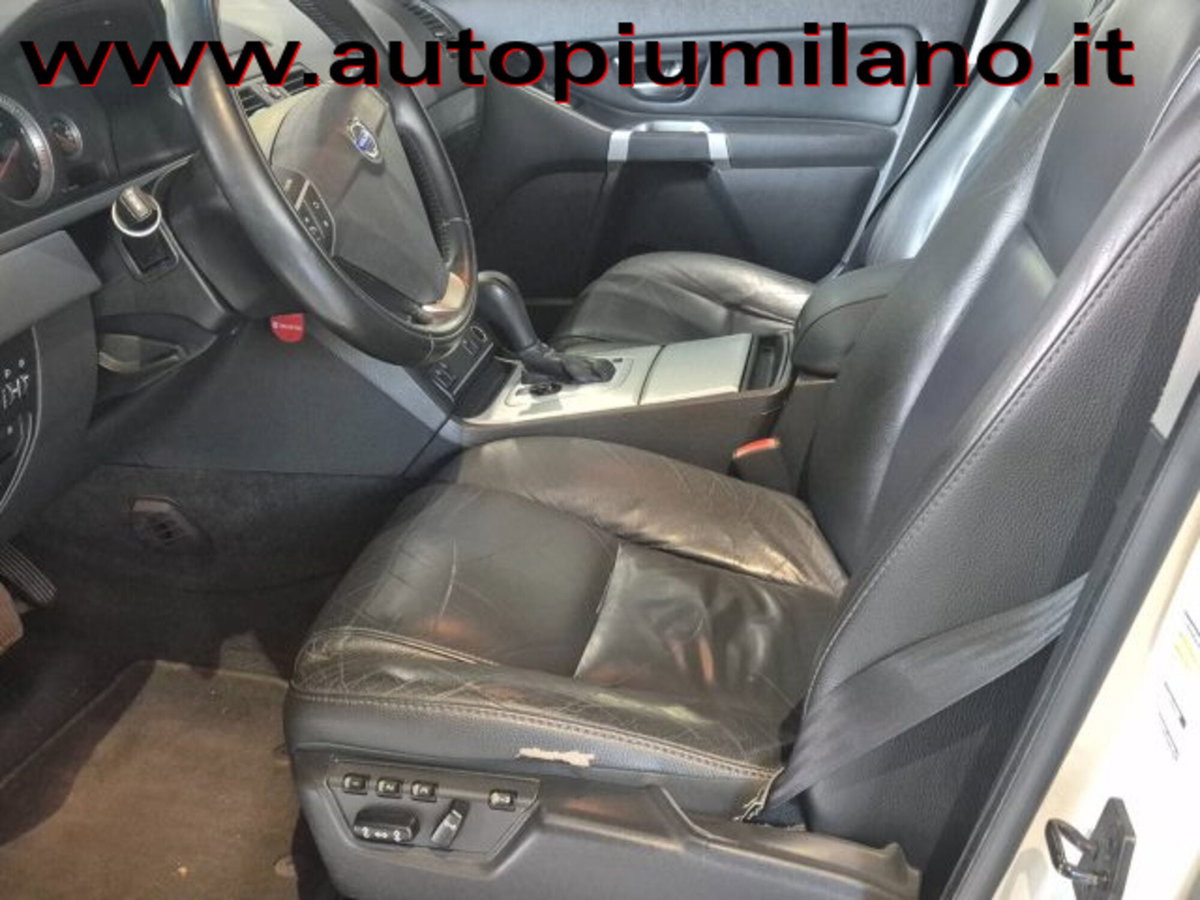 Volvo XC90 D5 AWD Geartronic Momentum (9)