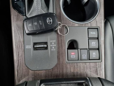 Toyota Highlander 2.5h Lounge e-cvt (14)